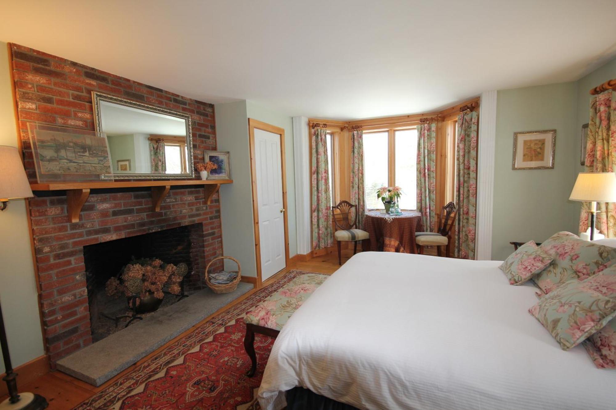 Highland Lake Inn Andover Szoba fotó